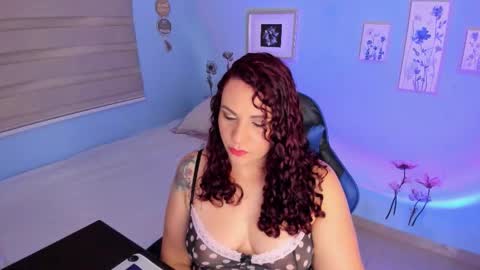 lucy online show from September 2025 02:06:01 AM