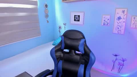 lucy online show from October 2025 09:15:01 PM