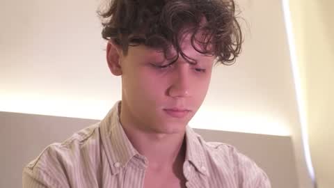 Nicky Neal online show from November 2025 12:55:01 AM