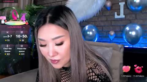 Snapshot of nicky_owl chatting on February 2026 01:07:01 PM Today is my 41st birthday And in 2 hours Im waiting for you on the stream Stock up on tokens and a good mood Nicky online show from February 2026 01:07:01 PM