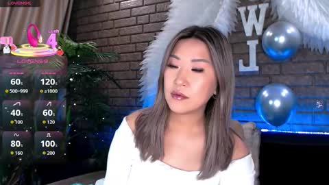 Snapshot of nicky_owl chatting on March 2026 10:09:02 AM Today is my 41st birthday And in 2 hours Im waiting for you on the stream Stock up on tokens and a good mood Nicky online show from March 2026 10:09:02 AM