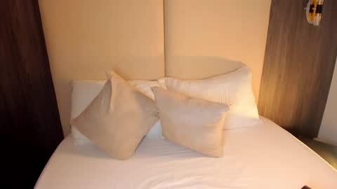 Snapshot of nicky_peyton chatting on February 2026 02:41:02 AM Nicky online show from February 2026 02:41:02 AM