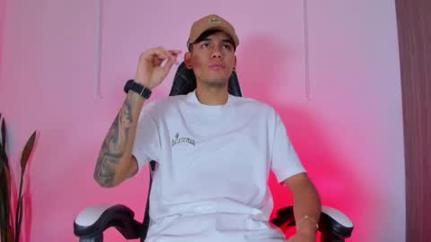 Snapshot of nickyblazze_ chatting on October 2025 12:04:02 PM Nicky online show from October 2025 12:04:02 PM