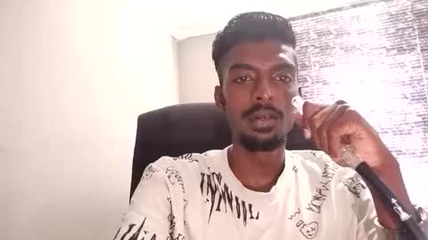 Snapshot of nickyle63 chatting on January 2025 03:21:01 PM james online show from January 2025 03:21:01 PM