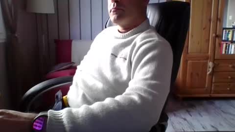 Snapshot of nico82_fr chatting on November 2025 03:16:01 PM nico82_fr online show from November 2025 03:16:01 PM