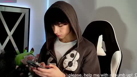 Snapshot of nico_cruz chatting on December 2024 05:26:01 AM nico online show from December 2024 05:26:01 AM
