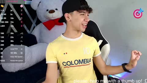 Snapshot of nico_cruz chatting on February 2025 10:10:02 PM nico online show from February 2025 10:10:02 PM