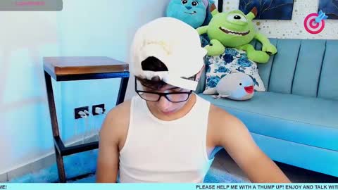 Snapshot of nico_cruz chatting on March 2025 02:40:01 PM nico online show from March 2025 02:40:01 PM