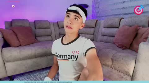 Snapshot of nico_cruz chatting on September 2025 10:57:02 PM nico online show from September 2025 10:57:02 PM