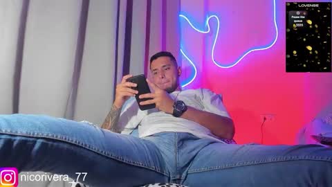 Nicolas online show from December 2025 12:50:02 AM