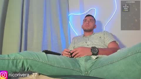 Nicolas online show from February 2026 02:06:02 AM