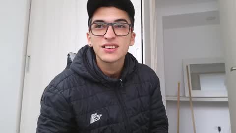 nico_viper_1 online show from February 2026 04:23:02 PM