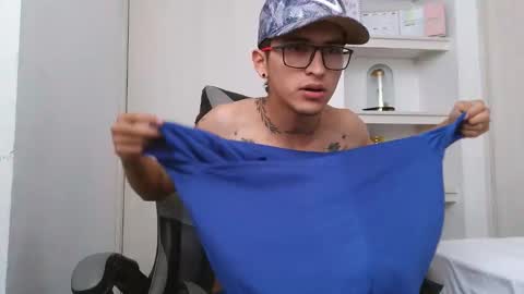 nico_viper_1 online show from February 2026 07:17:02 PM