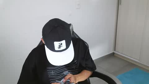 nico_viper_1 online show from February 2026 12:53:02 PM