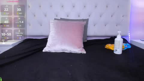 Snapshot of nicol_betancur chatting on September 2025 12:05:01 PM Nicol online show from September 2025 12:05:01 PM