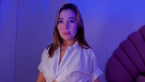 Nicol Gw online show from October 2025 04:45:01 AM