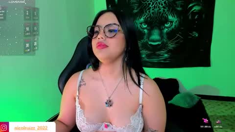 Snapshot of nicol_ruizz chatting on November 2025 08:43:01 PM Nicol online show from November 2025 08:43:01 PM