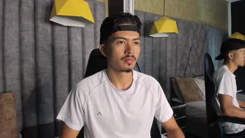 Snapshot of nicolaikarav chatting on December 2025 11:41:02 AM Nicolai online show from December 2025 11:41:02 AM