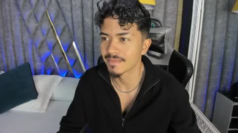 Nicolai online show from April 2026 12:07:01 PM