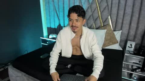 Nicolai online show from April 2026 12:30:01 PM