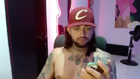 nicolas online show from December 2024 07:33:02 AM