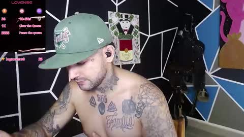 nicolas online show from October 2025 03:03:02 AM