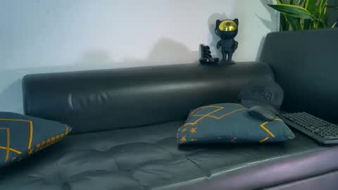 Snapshot of nicolas_veiny chatting on November 2025 03:01:02 PM Nicolas online show from November 2025 03:01:02 PM