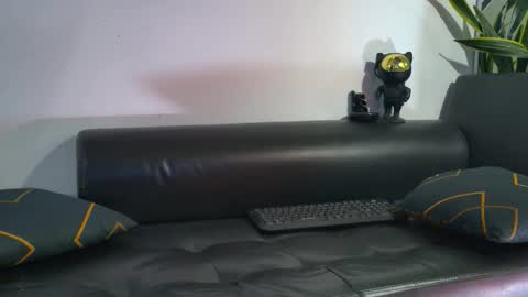 Snapshot of nicolas_veiny chatting on November 2025 10:03:02 PM Nicolas online show from November 2025 10:03:02 PM