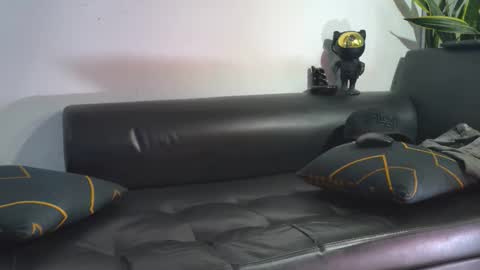 Snapshot of nicolas_veiny chatting on November 2025 08:53:02 PM Nicolas online show from November 2025 08:53:02 PM