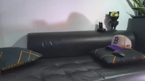 Snapshot of nicolas_veiny chatting on November 2025 02:10:01 AM Nicolas online show from November 2025 02:10:01 AM