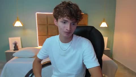 Snapshot of nicolasferrer18 chatting on October 2025 09:05:02 PM nicolasferrer18 online show from October 2025 09:05:02 PM