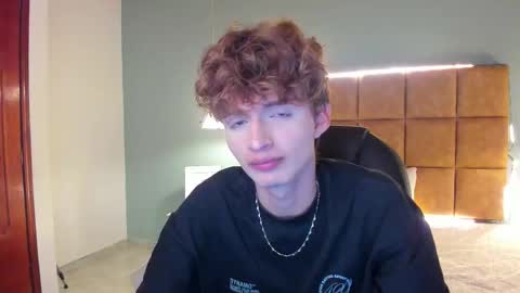 Snapshot of nicolasferrer18 chatting on November 2025 07:36:02 PM nicolasferrer18 online show from November 2025 07:36:02 PM