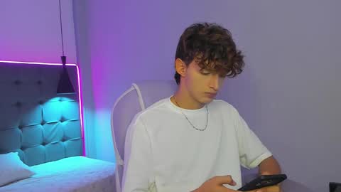 Snapshot of nicolasferrer18 chatting on December 2025 07:31:02 PM nicolasferrer18 online show from December 2025 07:31:02 PM