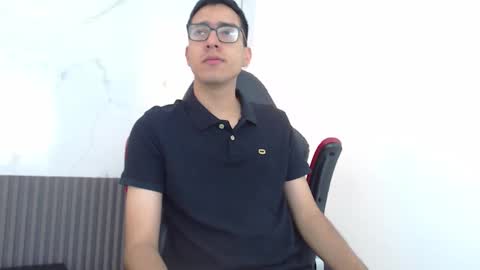 nicolasfine online show from January 2026 11:58:02 AM