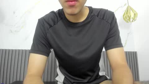 nicolasfine online show from February 2026 12:00:01 PM