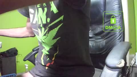 L. Nicolas online show from October 2025 05:38:02 AM