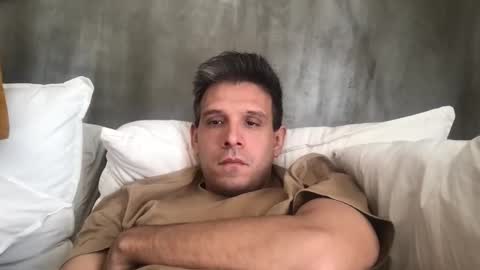 nicolaspercha online show from May 2026 03:41:01 PM