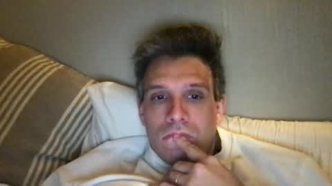 nicolaspercha online show from May 2026 07:25:01 AM
