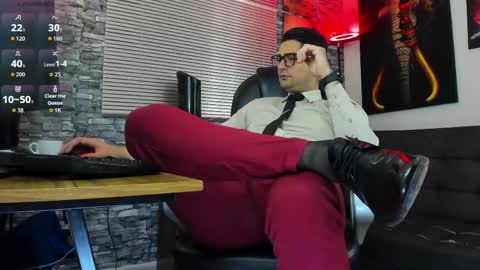 Nicolas Fellener online show from June 2026 04:51:02 AM
