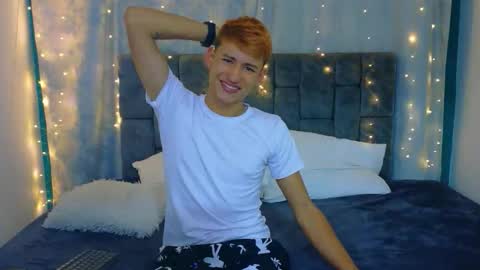 nicolastorres__ online show from April 2026 03:28:01 AM