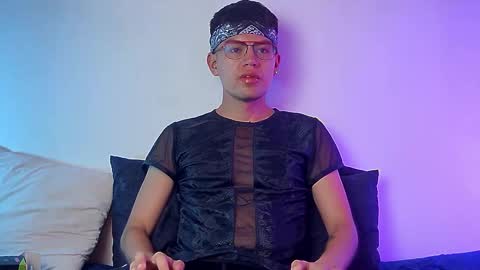 NicoLatinBoy online show from February 2026 09:38:02 PM