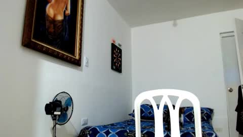 Snapshot of nicolay_74 chatting on November 2025 11:25:02 PM Nicolay online show from November 2025 11:25:02 PM