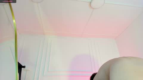 nicole_and_thiago1 online show from May 2026 11:35:01 PM
