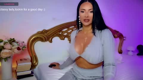 nicole online show from April 2026 06:27:01 PM