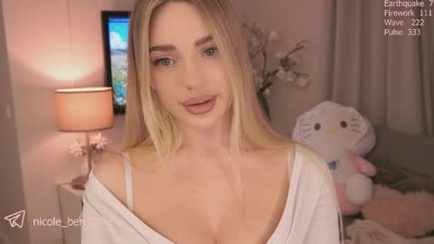 Nicole online show from June 2026 09:17:02 PM
