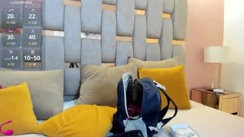 nicole_fisherr online show from March 2026 05:23:01 AM