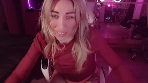 Nicole online show from May 2026 11:34:02 PM