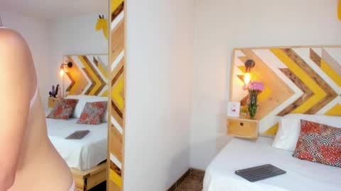 Nicole Haley online show from February 2025 11:44:02 AM