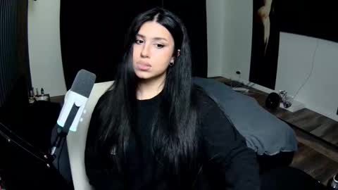 Snapshot of nicole_parshikova chatting on March 2026 04:42:01 PM My name is Nicole. I m completely new here online show from March 2026 04:42:01 PM