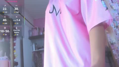 nicole_rosales online show from October 2025 07:01:02 PM